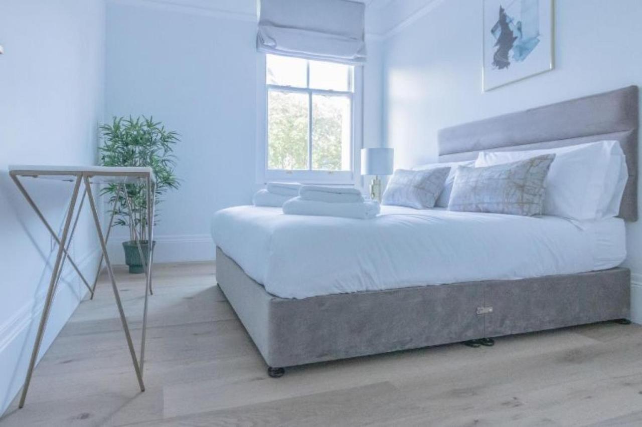 Royal Kensington - Premium 3 bed Apartment London Bagian luar foto