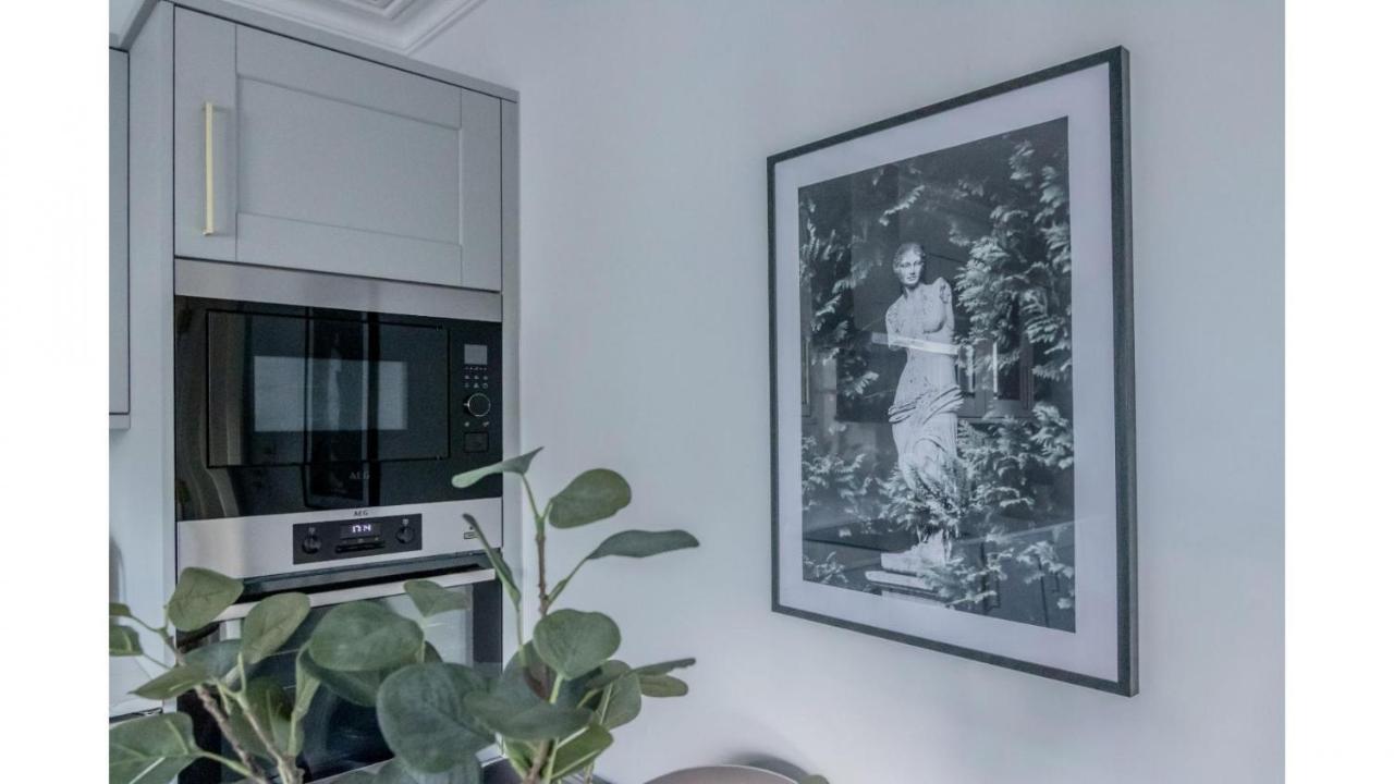 Royal Kensington - Premium 3 bed Apartment London Bagian luar foto