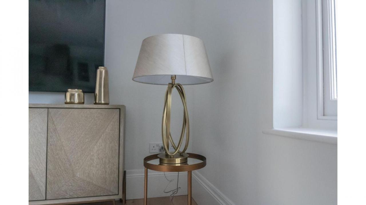 Royal Kensington - Premium 3 bed Apartment London Bagian luar foto